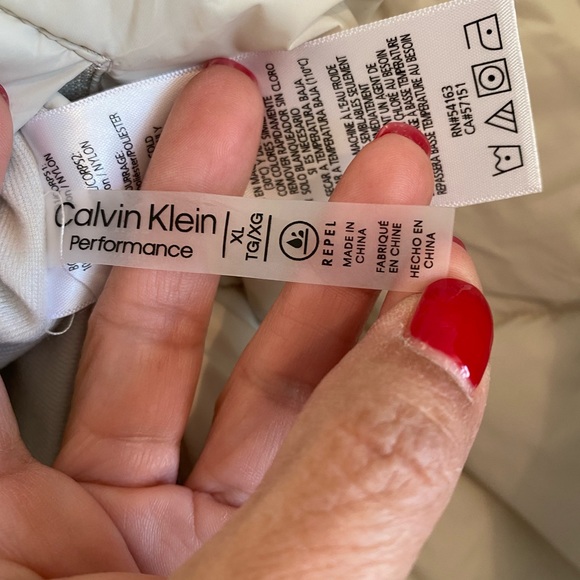 Calvin Klein Puffer jacket - Picture 11 of 12